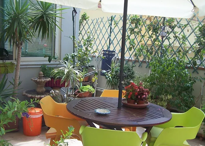 Alojamento de Acomodação e Pequeno-almoço In Centro Cagliari